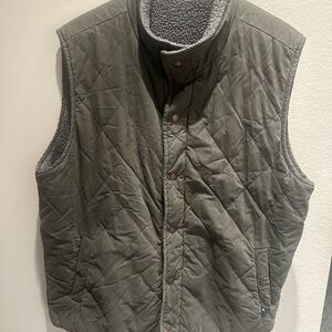 Vineyard Vines Reversible Vest Size L